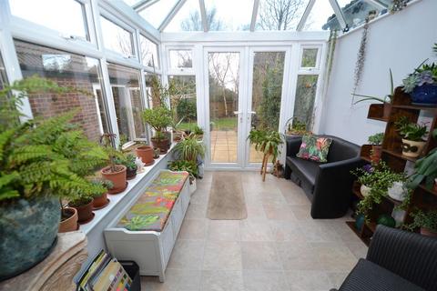 1 Hardknot Close, Bradford, BD7 4BA