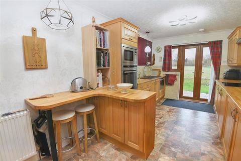Paddock Way The Street, Motcombe, Shaftesbury, SP7 9PD