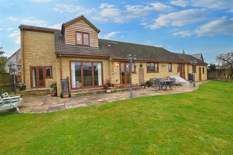 Paddock Way The Street, Motcombe, Shaftesbury, SP7 9PD