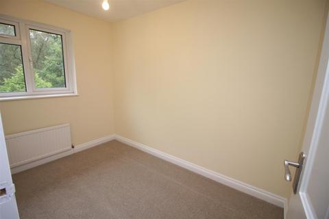 88 Avon Drive, Alderbury, Salisbury, SP5 3TH