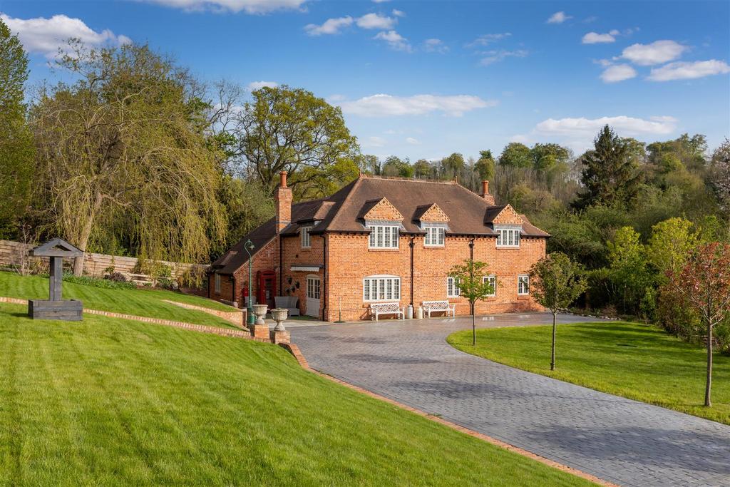 Holly House-34.jpg