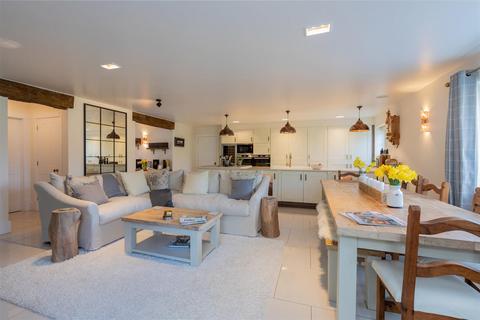 Holly House Harpsden Bottom, Harpsden, Henley-on-thames, RG9 4HR