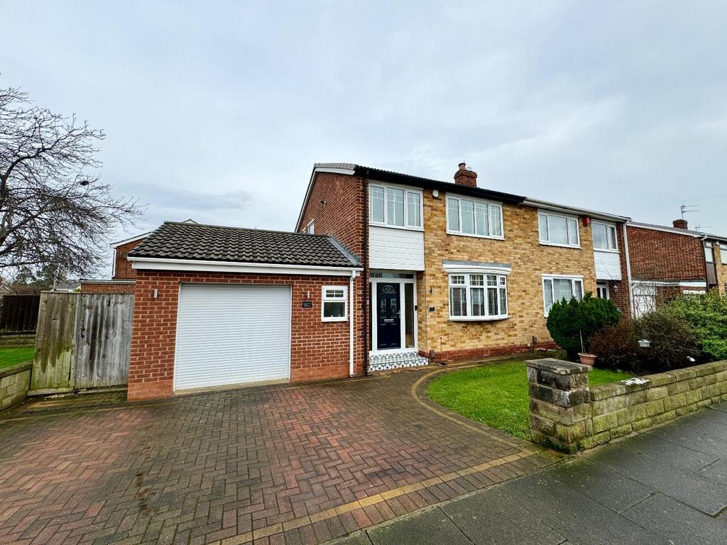 Bader Avenue, Thornaby, StocktonOnTees 3 bed semidetached house for