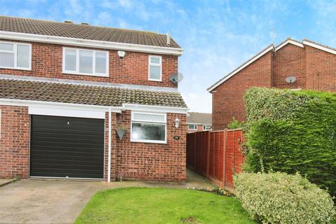 3 bedroom semi-detached house for sale, Woodleigh Drive, Sutton-On-Hull, Hull