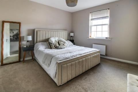 2 bedroom maisonette for sale, Greenkeepers Road, Great Denham, Bedford