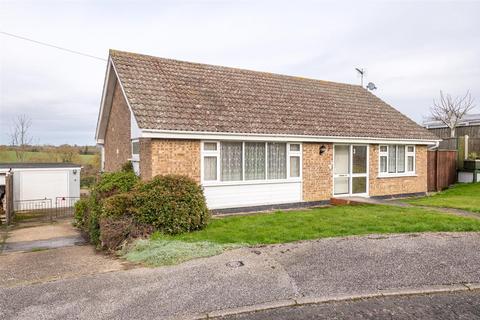 2 bedroom detached bungalow for sale - 3 Browns Close, The Causeway, Hitcham