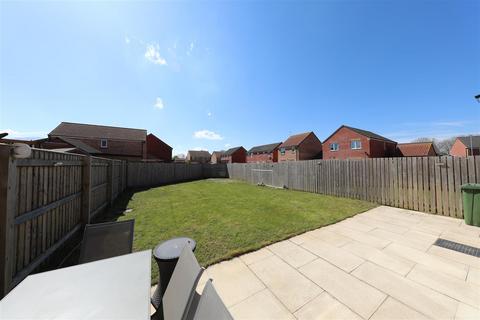 3 bedroom detached house for sale, Bromby Grove, Hull