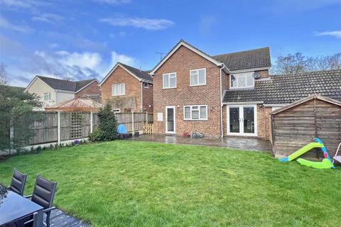 14 Crummock Close, Great Notley, Braintree, CM77 7UP