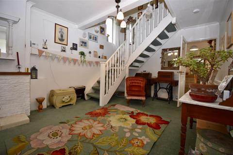 4 bedroom semi-detached house for sale, West Close, Malton YO17