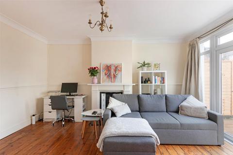 18b Lower Downs Road, London, SW20 8QF