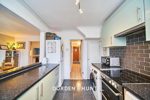 7 Hillcrest Way, Epping, CM16 7AR