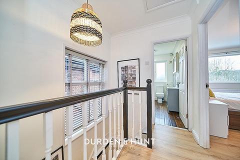 7 Hillcrest Way, Epping, CM16 7AR