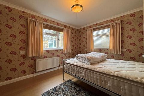 3 Blackbridge Road, Chippenham, SN15 3LS