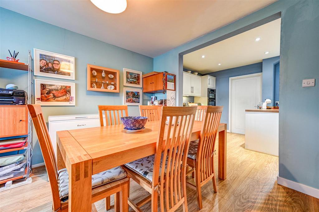 Dining Room.jpg