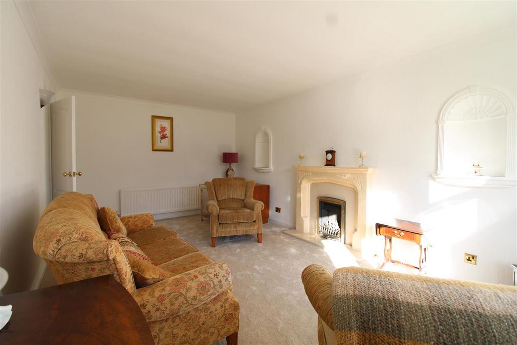 Lea Vale Road, Stourbridge 2 bed detached bungalow for sale £375,000