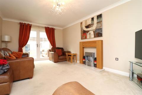4 bedroom detached house for sale, Hanover Drive, Brough