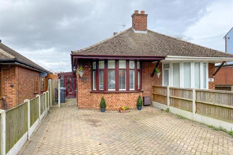2 bedroom semi-detached bungalow for sale, Western Road, Gorleston