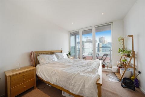 1 bedroom apartment for sale, The Oxygen, Royal Victoria Dock, E16