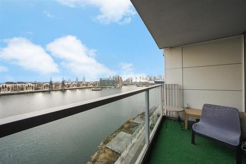 2 bedroom apartment for sale, Aegean Apartments, Royal Victoria Dock E16