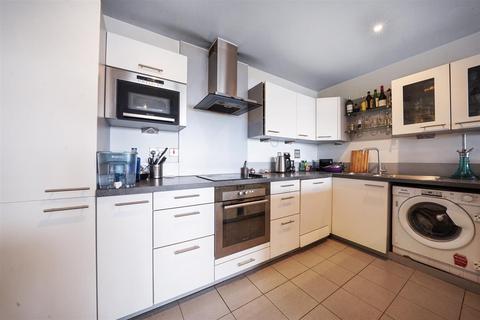 2 bedroom apartment for sale, Aegean Apartments, Royal Victoria Dock, E16