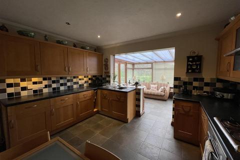 3 bedroom detached bungalow for sale, Coed Y Bwlch, Bynea, Llanelli