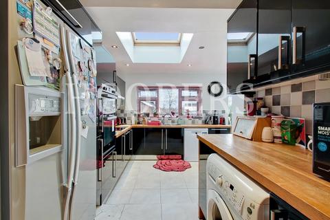 4 bedroom semi-detached house for sale, Vincent Gardens, London, NW2