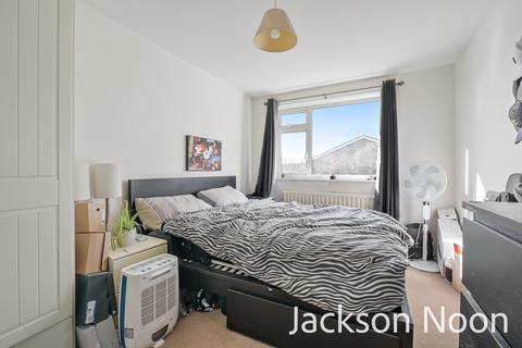 2 bedroom maisonette for sale, Larch Crescent, Ewell, KT19