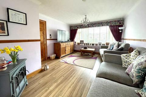 4 bedroom terraced house for sale, Caswell Close, FARNBOROUGH GU14