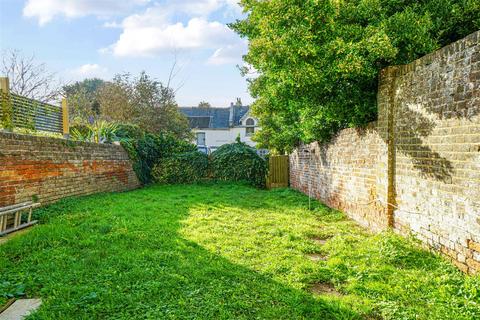 2 bedroom flat for sale, Magdalen Road, St. Leonards-On-Sea