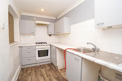 2 bedroom flat for sale, Magdalen Road, St. Leonards-On-Sea