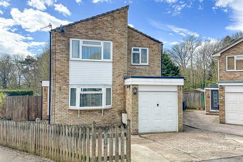 4 bedroom detached house for sale, The Woodlands, Hastings