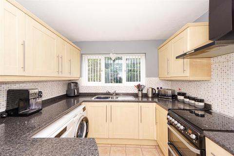 4 bedroom detached house for sale, The Woodlands, Hastings