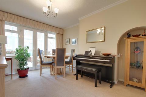 3 bedroom detached house for sale, Palatine Road, Goring-By-Sea, Worthing