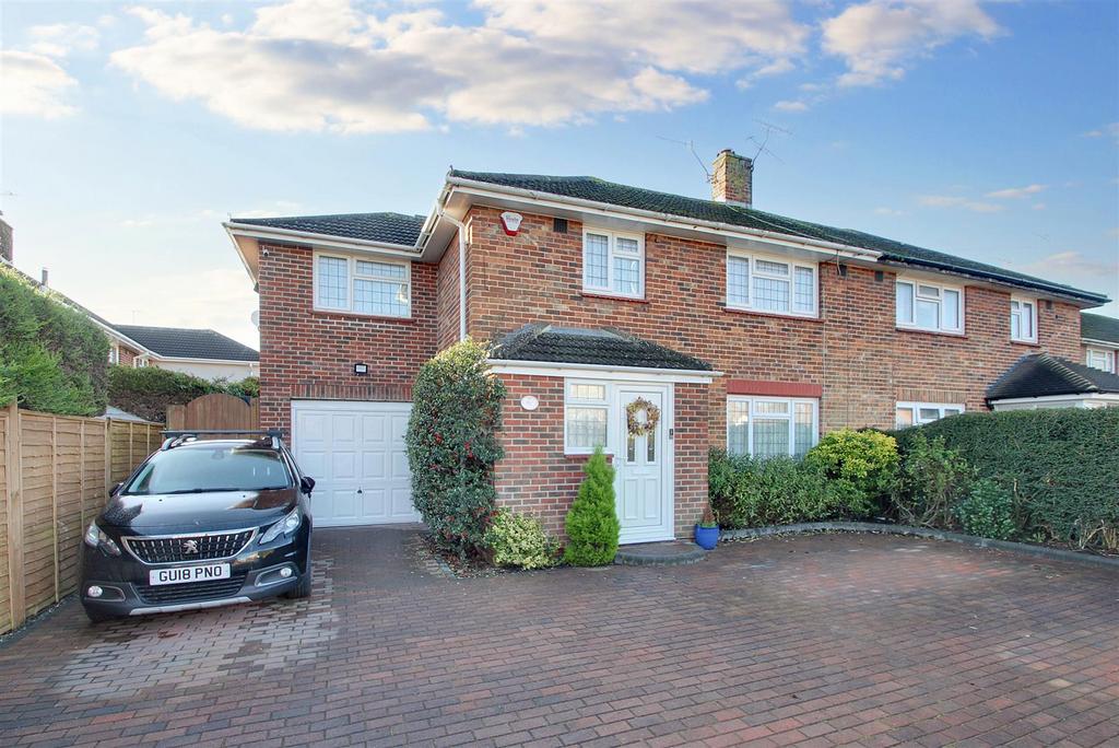 Wiston Avenue, Worthing 4 bed semidetached house for sale £500,000
