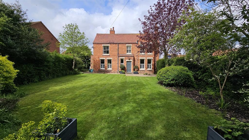 Abbey Lane, Aslockton 4 bed detached house for sale £625,000