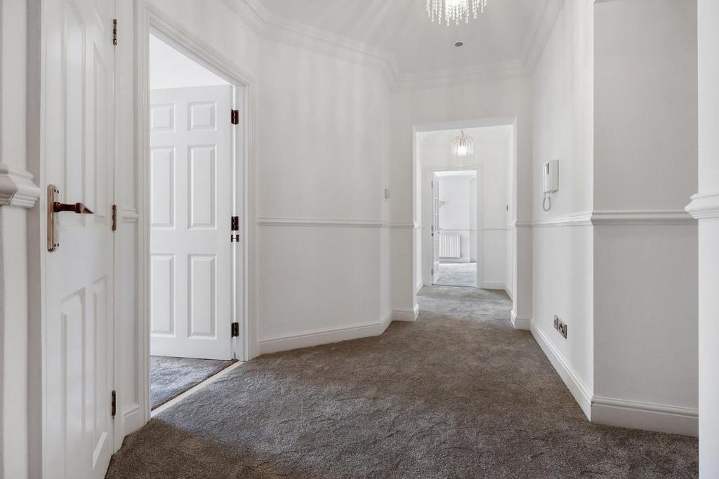 Hallway.jpg