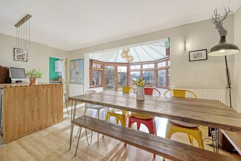 60 Goldsborough Crescent, London, E4 6PZ