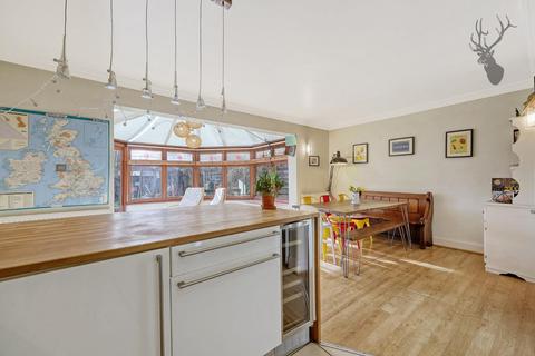 60 Goldsborough Crescent, London, E4 6PZ