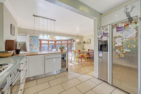 60 Goldsborough Crescent, London, E4 6PZ