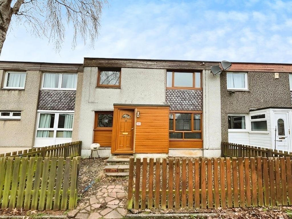 Minto Crescent, Glenrothes 3 bed terraced house £65,000