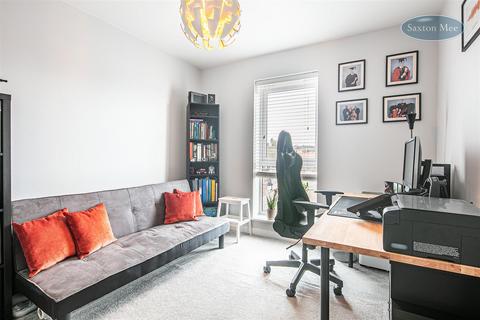 20 Birchlands Drive, Sheffield, S4 8BX