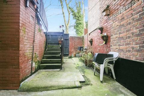 25 Howard Street, Gateshead, NE8 3QD
