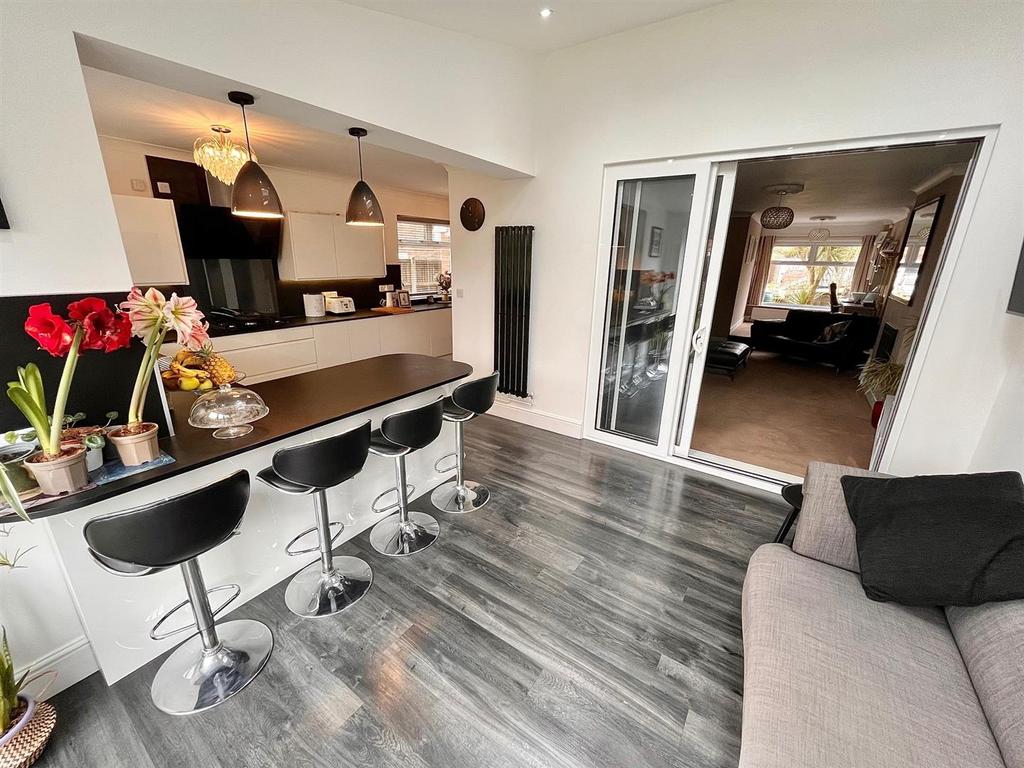 Sitting Room Area