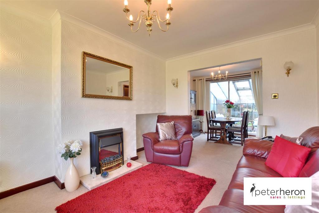 Avonmouth Road, Farringdon, Sunderland 3 bed semidetached house for