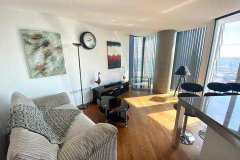 2 bedroom flat to rent, Beetham tower 10 Holloway Circus, B1