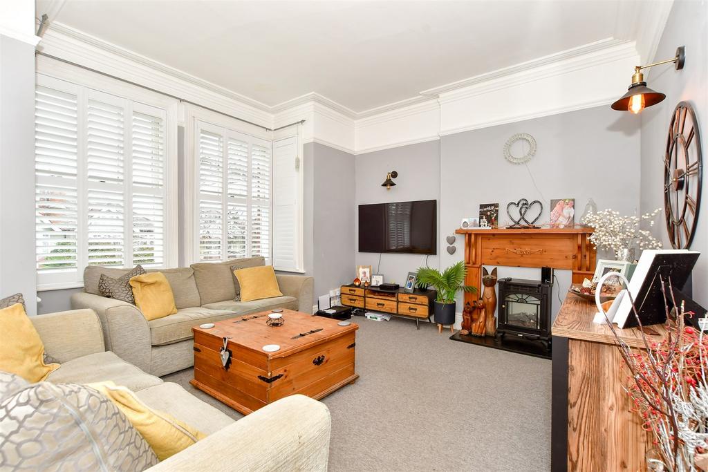 Shakespeare Road, Worthing, West Sussex 1 bed flat for sale £215,000