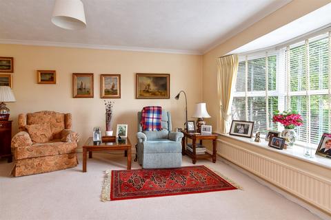 53 Greystone Avenue, Worthing, BN13 1LR
