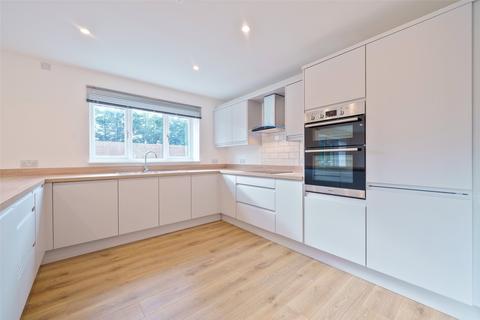 3 bedroom house to rent, Finchampstead, Wokingham RG40