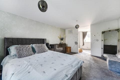 12 Campus Drive, Northampton, NN2 7FN