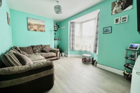 3 bedroom end of terrace house for sale, Climsland Road, Paignton